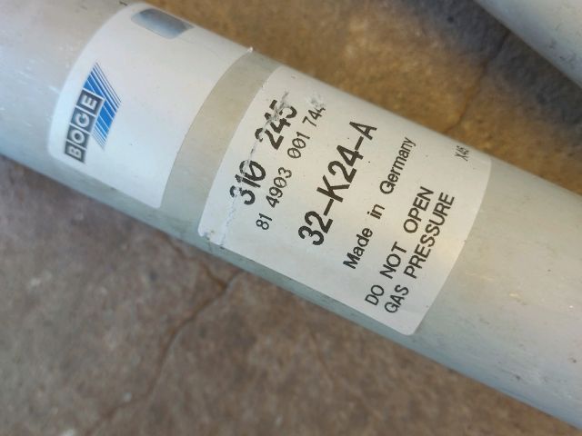 bontott BMW 5 E60 Hátsó Lengéscsillapító Pár