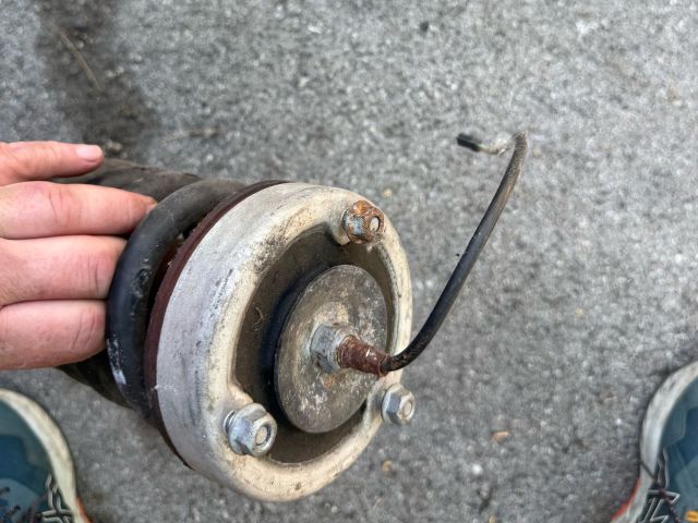 bontott BMW 5 E60 Hátsó Lengéscsillapító (Pozíciófüggetlen)