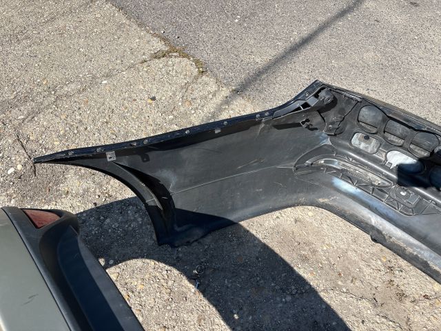 bontott BMW 5 E60 Hátsó Lökhárító (Részeivel)