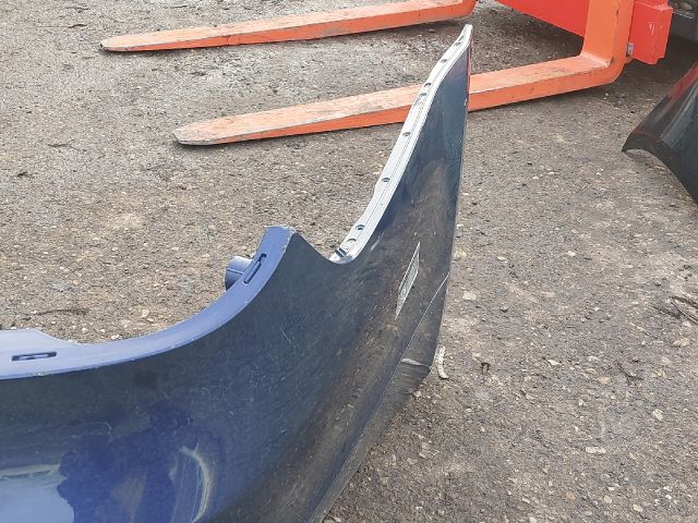 bontott BMW 5 E60 Hátsó Lökhárító (Üresen)