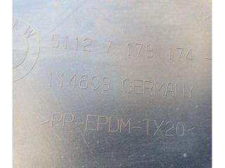 bontott BMW 5 E60 Hátsó Lökhárító (Üresen)