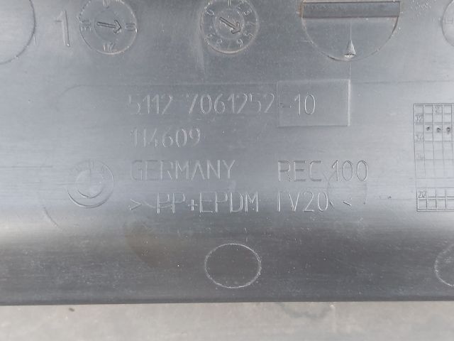 bontott BMW 5 E60 Hátsó Lökhárító (Üresen)