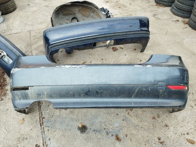 bontott BMW 5 E60 Hátsó Lökhárító (Üresen)