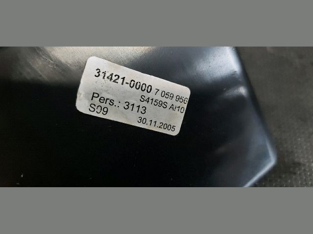 bontott BMW 5 E60 Hátsó Tároló Rekesz