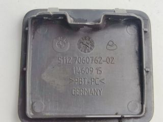 bontott BMW 5 E60 Hátsó Vonószem Burkolat