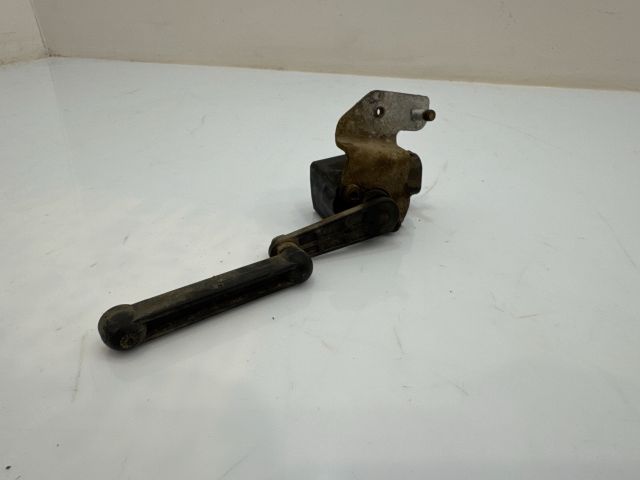 bontott BMW 5 E60 Hátsó Xenon Szintszabályzó Jeladó