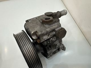 bontott BMW 5 E60 Hidraulika Szivattyú