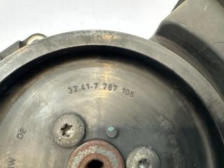 bontott BMW 5 E60 Hidraulika Szivattyú