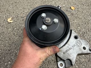 bontott BMW 5 E60 Hidraulika Szivattyú