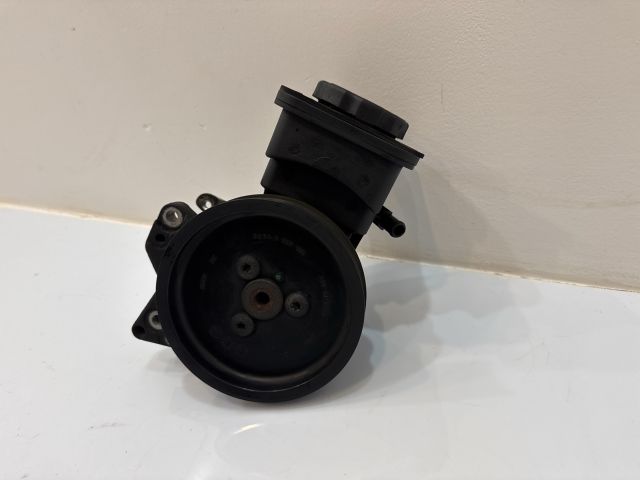 bontott BMW 5 E60 Hidraulika Szivattyú