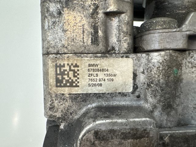 bontott BMW 5 E60 Hidraulika Szivattyú