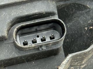 bontott BMW 5 E60 Hűtő Légterelő