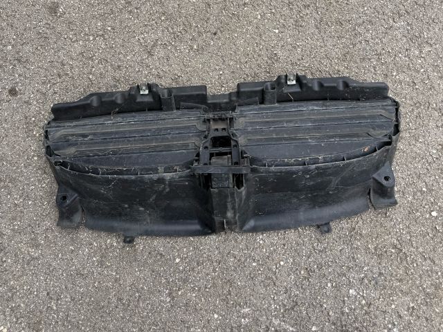 bontott BMW 5 E60 Hűtő Légterelő