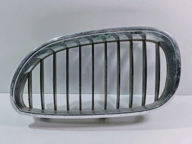bontott BMW 5 E60 Hűtőrács