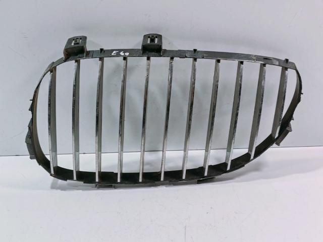 bontott BMW 5 E60 Hűtőrács