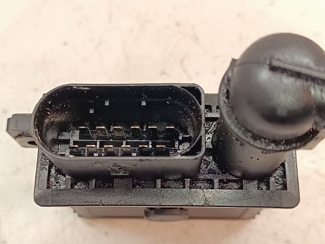 bontott BMW 5 E60 Izzító Relé