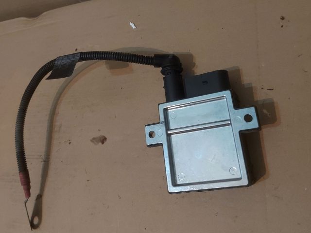 bontott BMW 5 E60 Izzító Relé