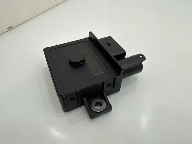 bontott BMW 5 E60 Izzító Relé