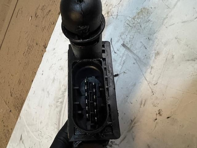 bontott BMW 5 E60 Izzító Relé