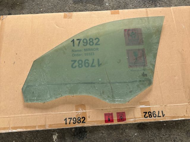 bontott BMW 5 E60 Jobb első Ablak