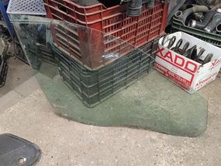 bontott BMW 5 E60 Jobb első Ablak