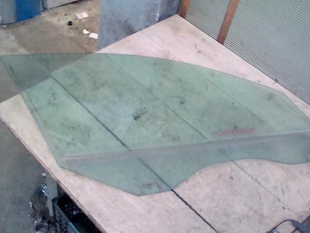 bontott BMW 5 E60 Jobb első Ablak