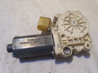 bontott BMW 5 E60 Jobb első Ablakemelő Motor