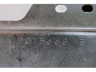 bontott BMW 5 E60 Jobb első Ablakemelő Szerkezet (Elektromos)