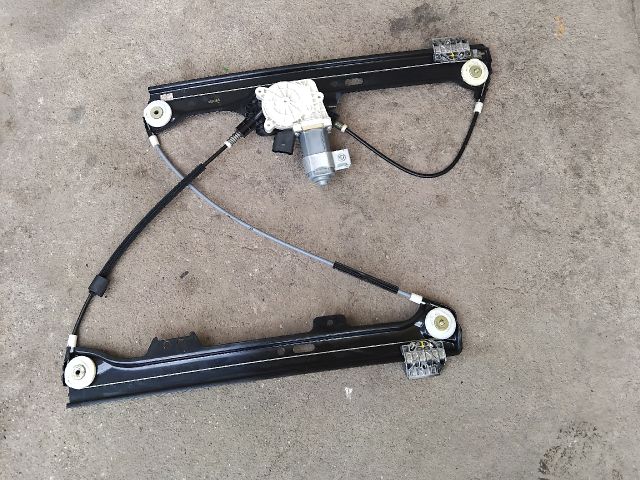 bontott BMW 5 E60 Jobb első Ablakemelő Szerkezet (Elektromos)