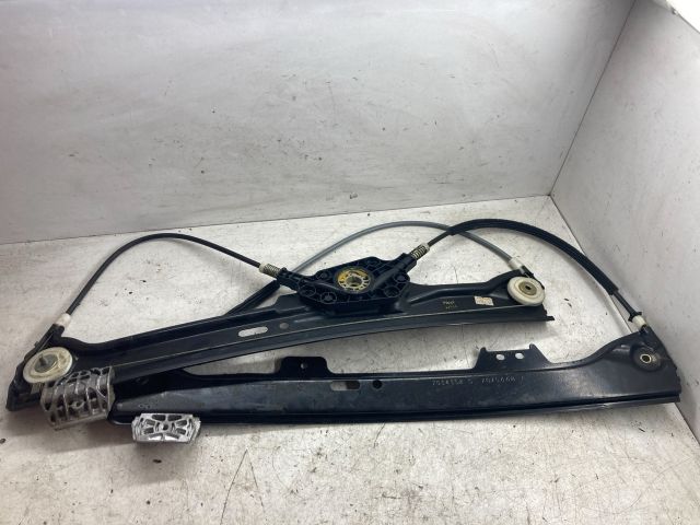 bontott BMW 5 E60 Jobb első Ablakemelő Szerkezet (Elektromos)