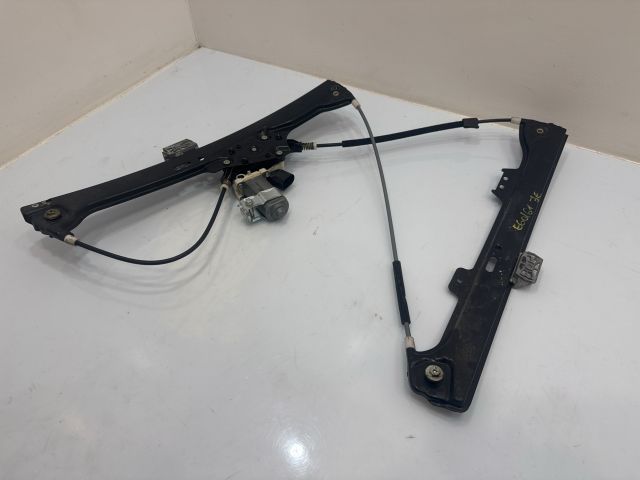 bontott BMW 5 E60 Jobb első Ablakemelő Szerkezet (Elektromos)
