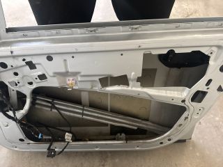 bontott BMW 5 E60 Jobb első Ajtó (Üres lemez)