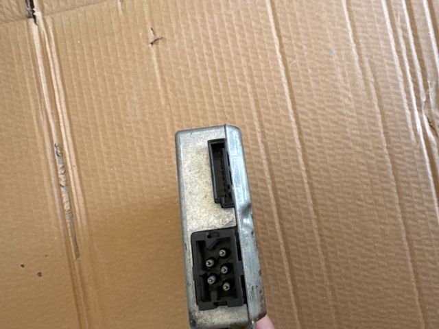 bontott BMW 5 E60 Jobb első Ajtó Vezérlőegység