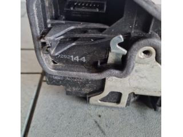 bontott BMW 5 E60 Jobb első Ajtózár