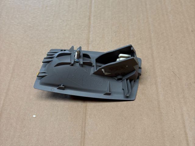 bontott BMW 5 E60 Jobb első Belső Kilincs