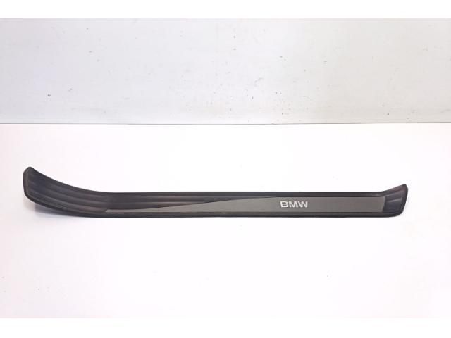 bontott BMW 5 E60 Jobb első Belső Küszöb Burkolat