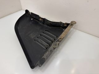 bontott BMW 5 E60 Jobb első Első Dobbetét (Kerékjárati, Műanyag)