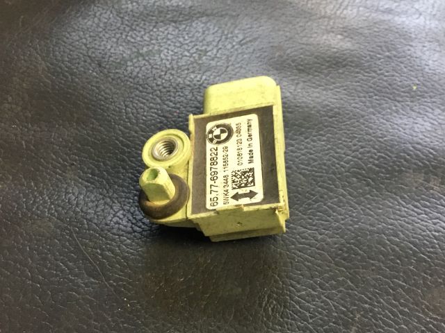 bontott BMW 5 E60 Jobb első Oldal Ütközés Érzékelő