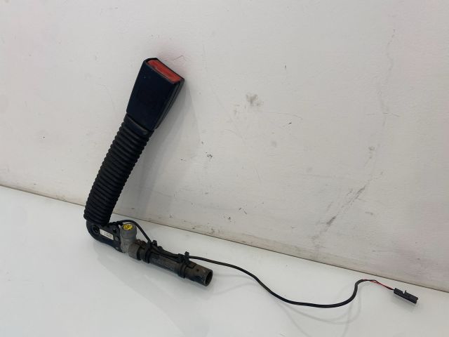 bontott BMW 5 E60 Jobb első Övfeszítő