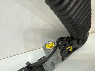 bontott BMW 5 E60 Jobb első Övfeszítő