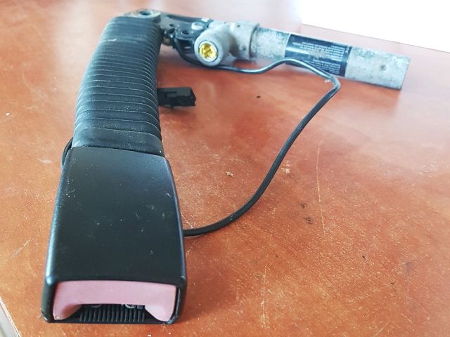 bontott BMW 5 E60 Jobb első Övfeszítő