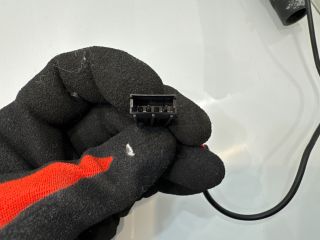 bontott BMW 5 E60 Jobb első Övfeszítő