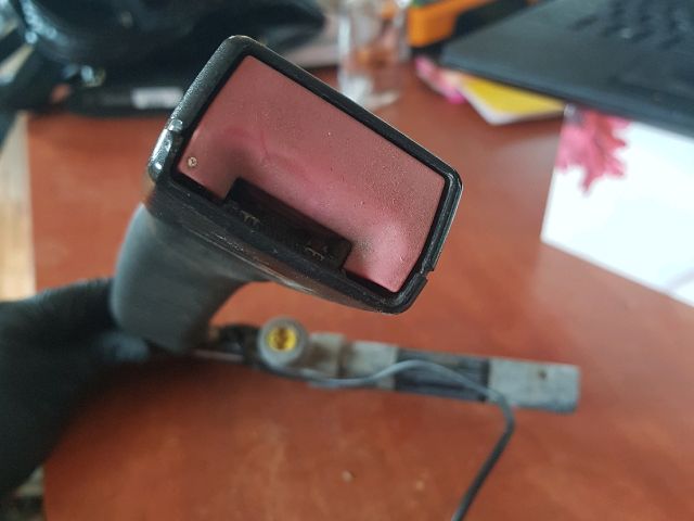 bontott BMW 5 E60 Jobb első Övfeszítő