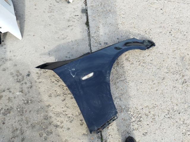 bontott BMW 5 E60 Jobb első Sárvédő