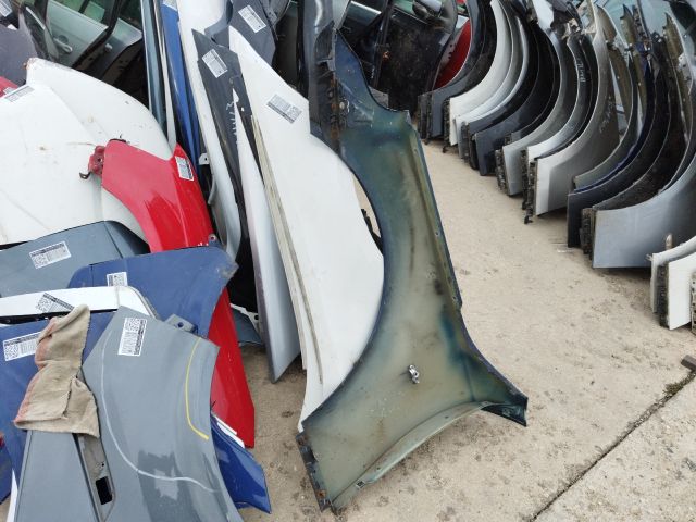 bontott BMW 5 E60 Jobb első Sárvédő