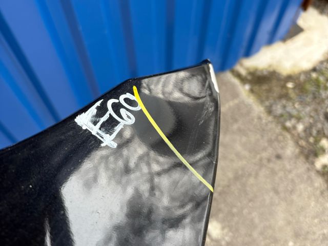 bontott BMW 5 E60 Jobb első Sárvédő