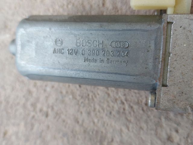 bontott BMW 5 E60 Jobb első Ülés Állító Motor