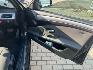 bontott BMW 5 E60 Jobb első Zsanér