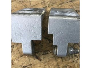 bontott BMW 5 E60 Jobb első Zsanér