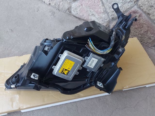 bontott BMW 5 E60 Jobb Fényszóró